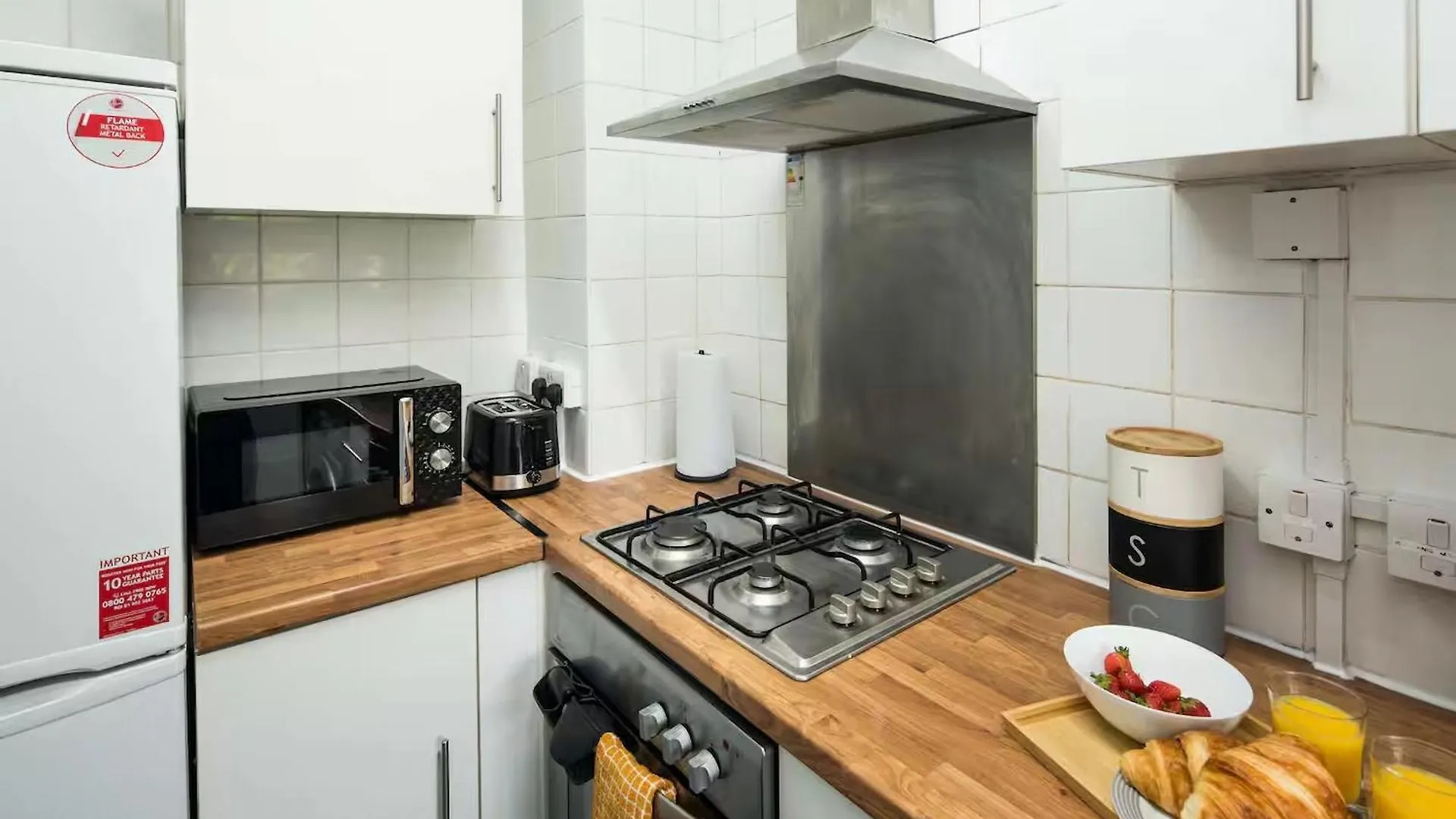 Sunny 2B-1B Flat Nr Borough Market, Central 런던