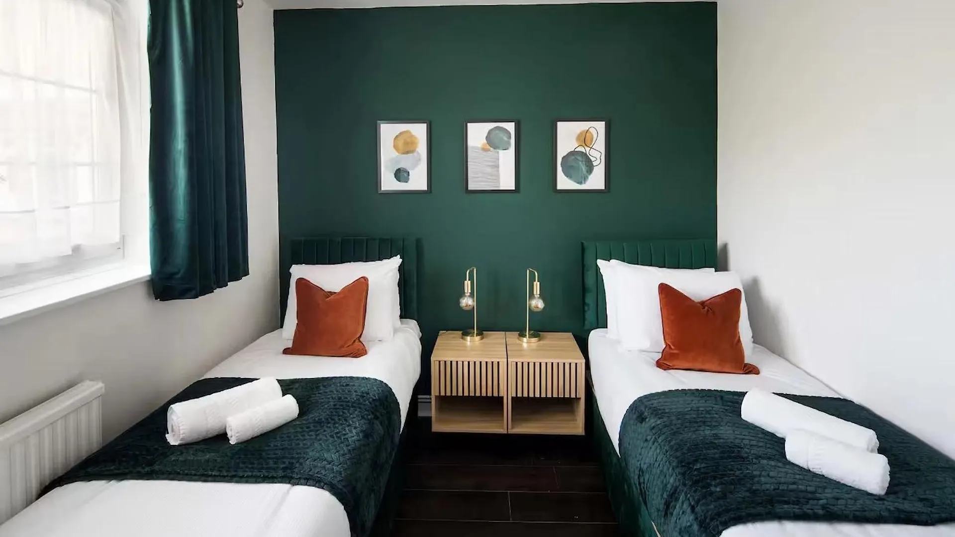 Stylish 2Br - London Bridge - Central Tourist Spot Apartment